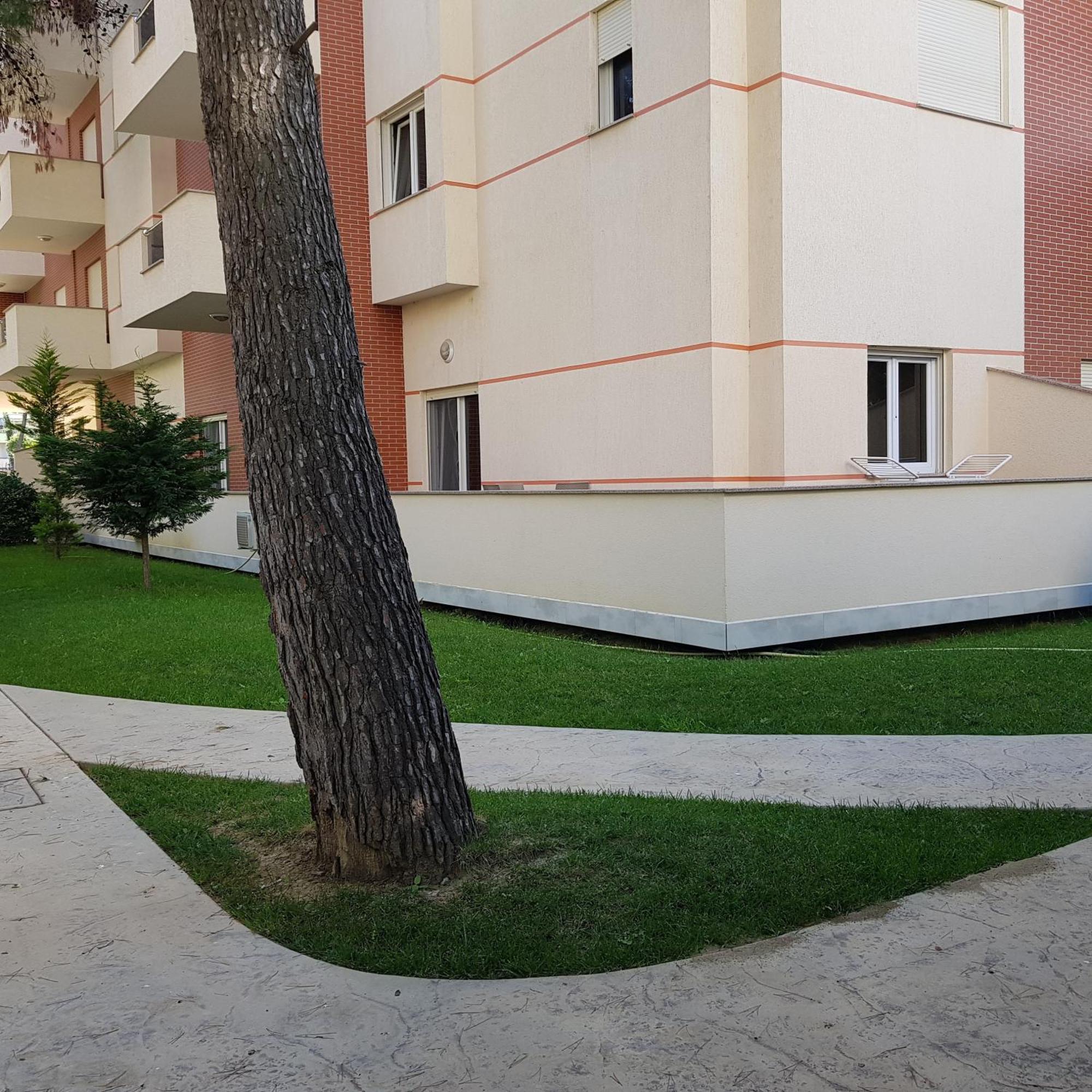Relax Apartments Golem Голем Экстерьер фото